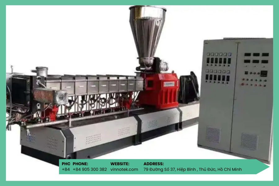 Tháo nhựa cũ và vệ sinh đầu đùn đúng cách để đảm bảo chất lượng in và độ bền máy