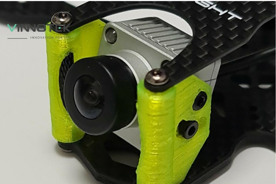PA12 CF giúp tạo camera mount và sensor housing nhẹ, bền, ổn định