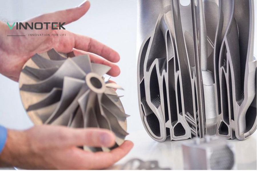 Siêu hợp kim như Cobalt Chrome và Inconel phù hợp với môi trường nhiệt, tải và ăn mòn cao.