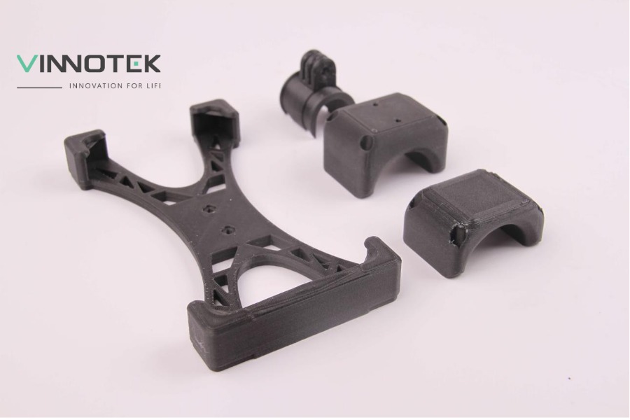 PA12 CF giúp CMM fixture đạt độ cứng cao nhưng vẫn nhẹ và ổn định kích thước