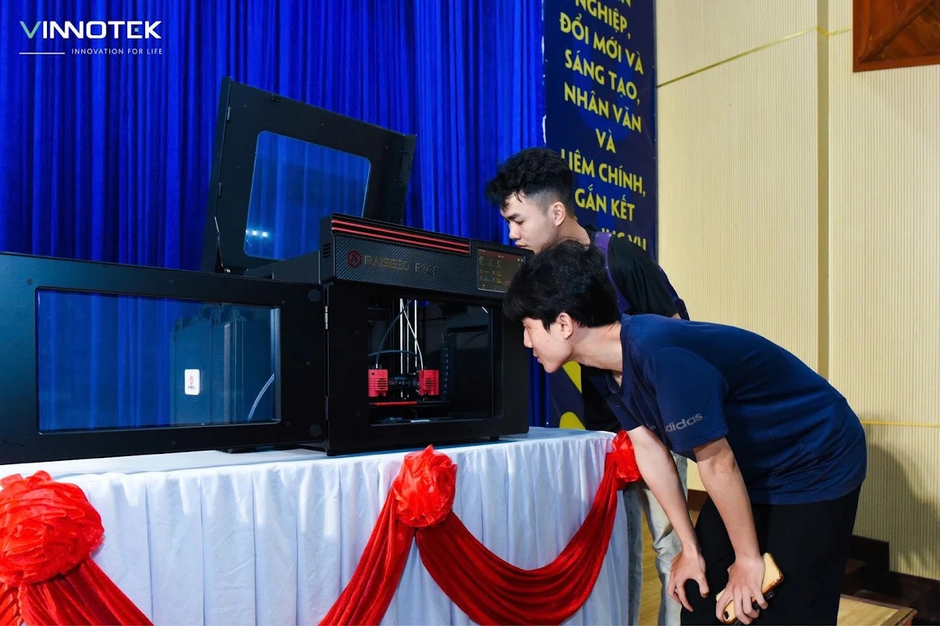 Vinnotek - Đồng hành cùng dental lab Việt Nam ứng dụng giải pháp Raise3D. 