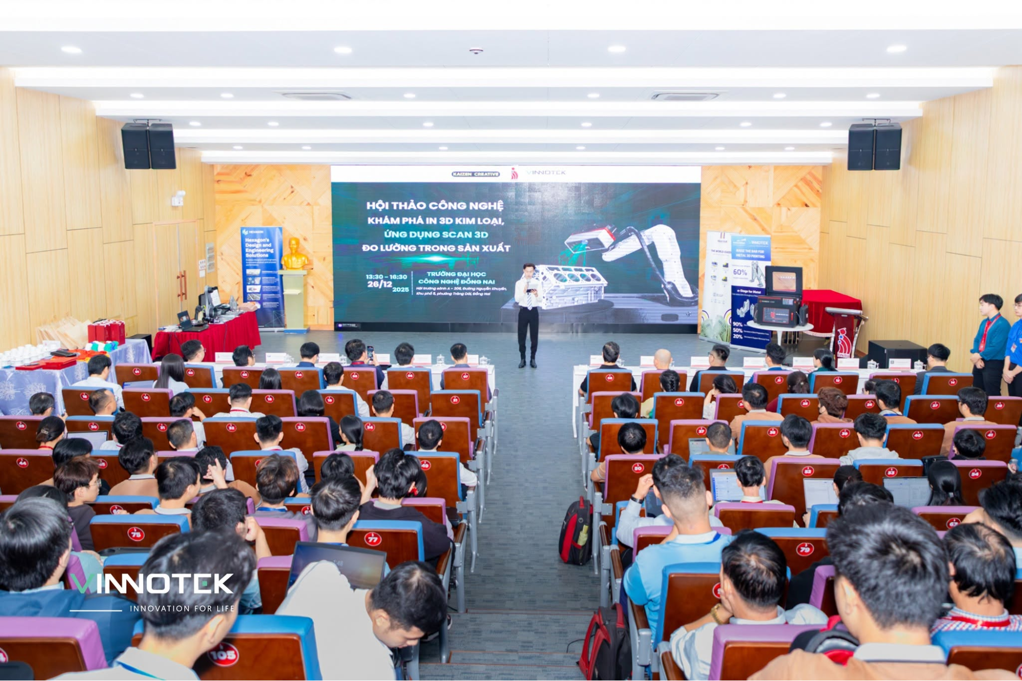 Ông Hoàng Bá Long chia sẻ vai trò của scan 3D và đo lường trong kiểm soát chất lượng.